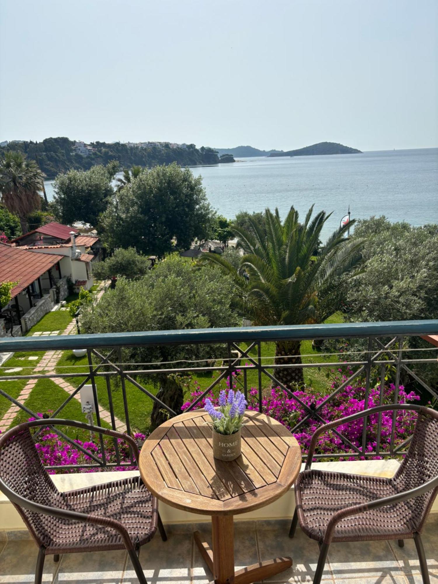Angeliki Beach Hotel Мегали-Аммос Экстерьер фото