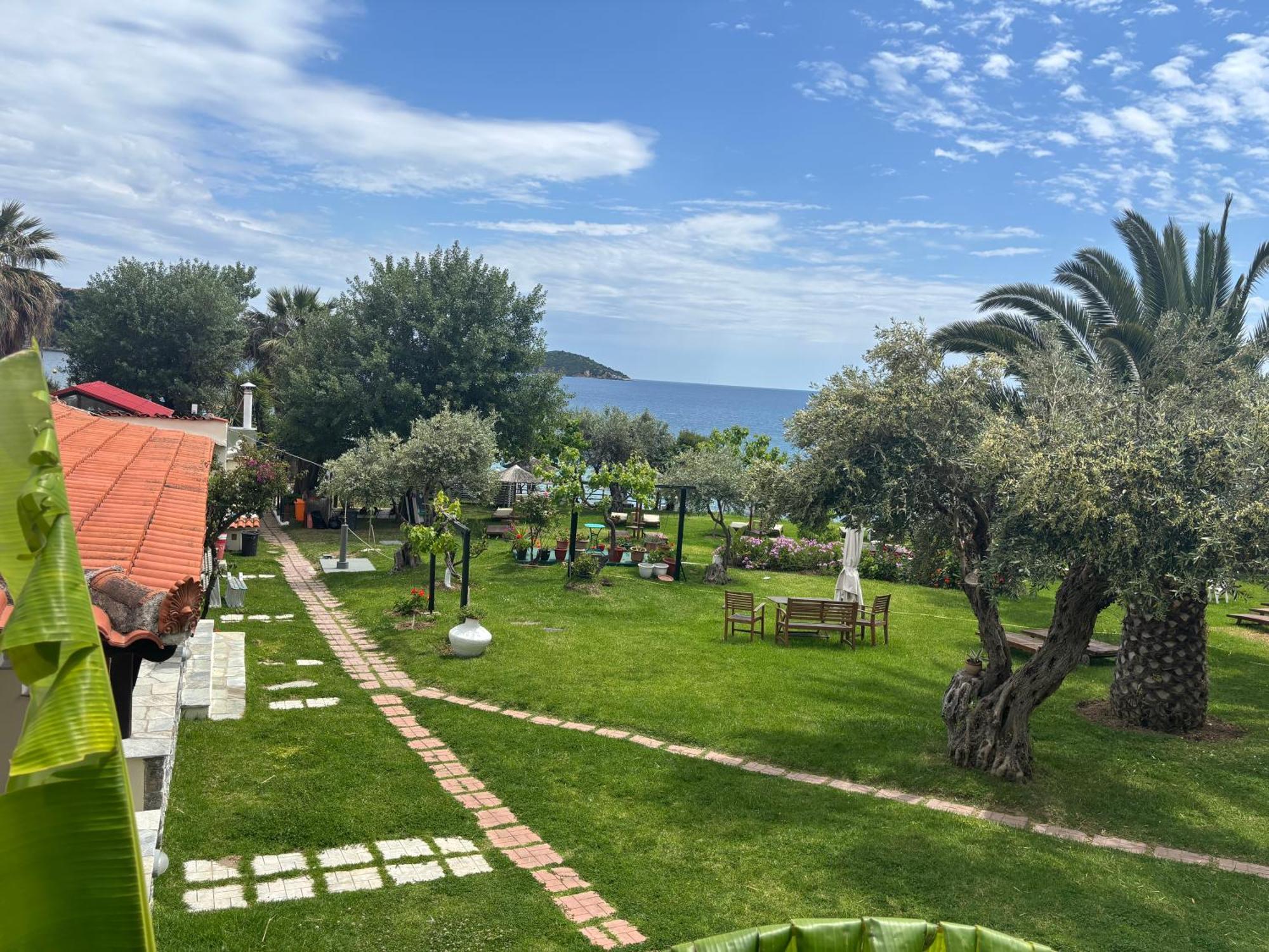 Angeliki Beach Hotel Мегали-Аммос Экстерьер фото